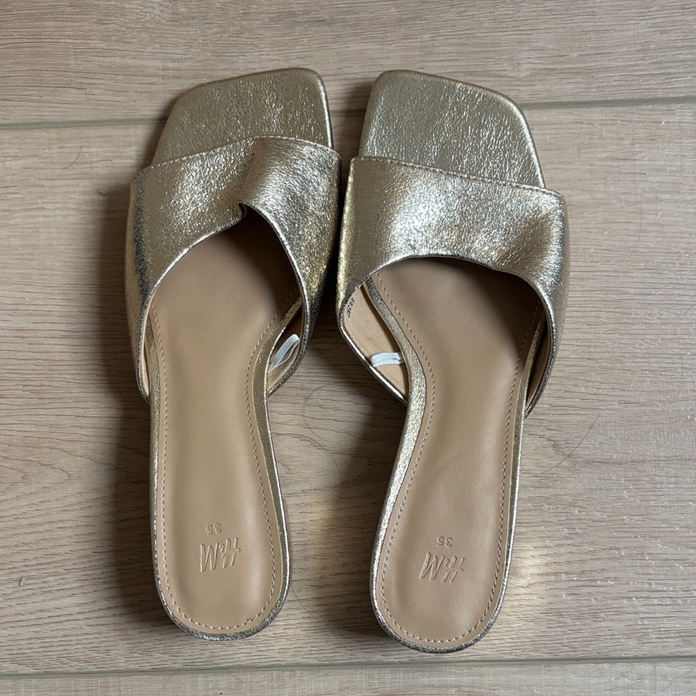 NWOT H&M Gold Women's Slide Sandals